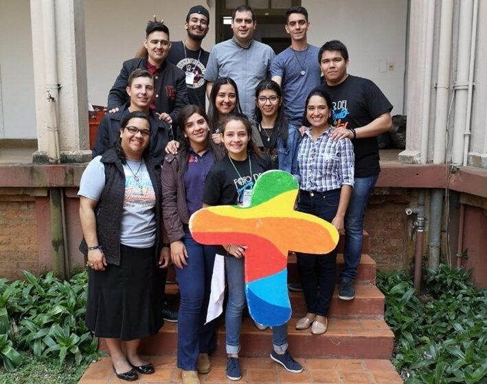 Jóvenes de la Diócesis participan de Foro Nacional en Asunción