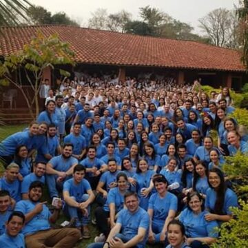 Jóvenes del Decanato V realizan retiro espiritual