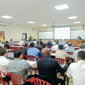 Reunión del clero diocesano de Ciudad del Este
