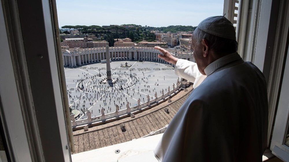 Pentecostés: el Papa celebrará misa desde la ventana de la Basílica sin la participación de los fieles