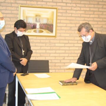Obispo de Misiones y Ñeembucú jura como Vicario Judicial del Tribunal Eclesiástico Nacional de Segunda Instancia