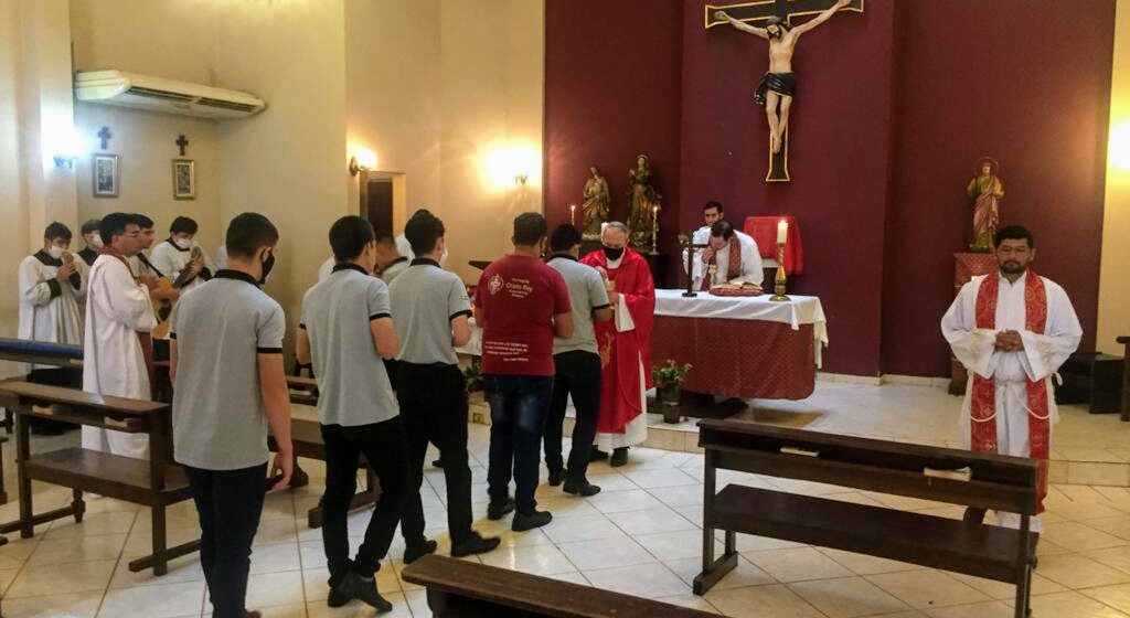 Seminaristas celebran la fiesta de San Andrés