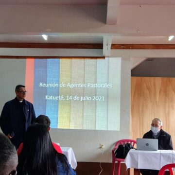 Reunión de agentes pastorales en Canindeyú