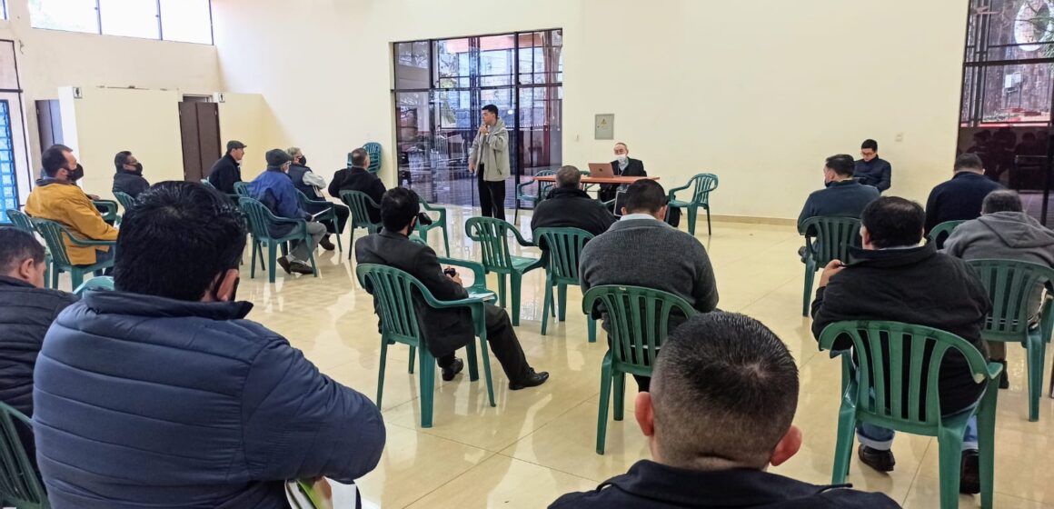 Reunión de Párrocos en la Catedral de CDE