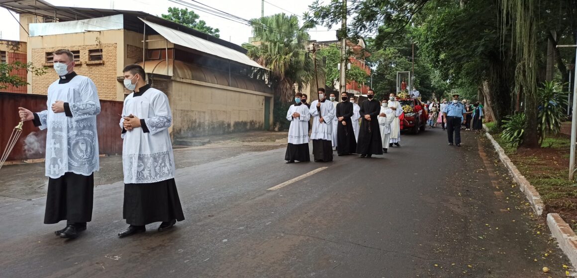 Catedral: invitación al novenario, misa y procesión por el Congreso Eucarístico Nacional