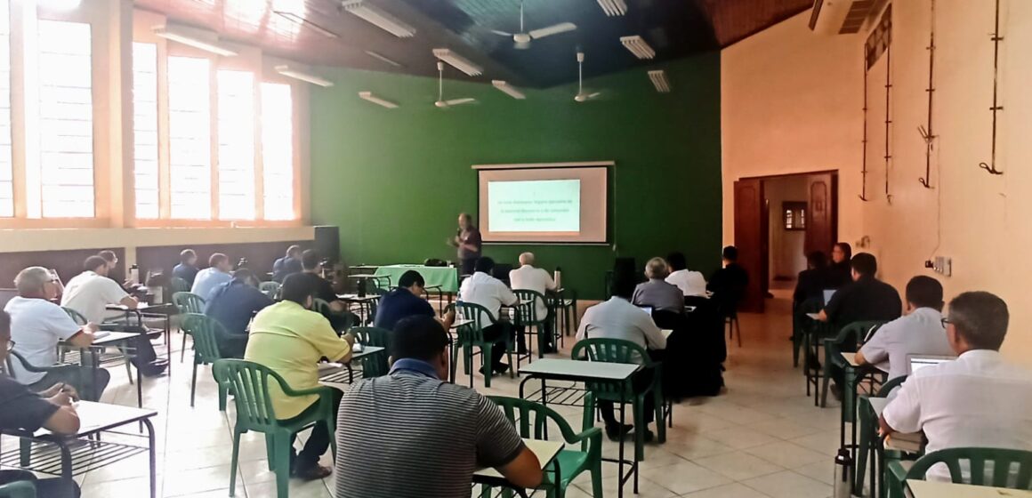 Foro de oficios Eclesiásticos en Ciudad del Este