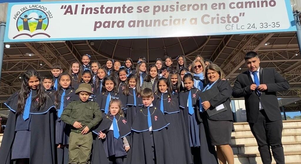 Niños de la Parroquia Ntra. Sra. de la Asunción cantaron en Caacupé