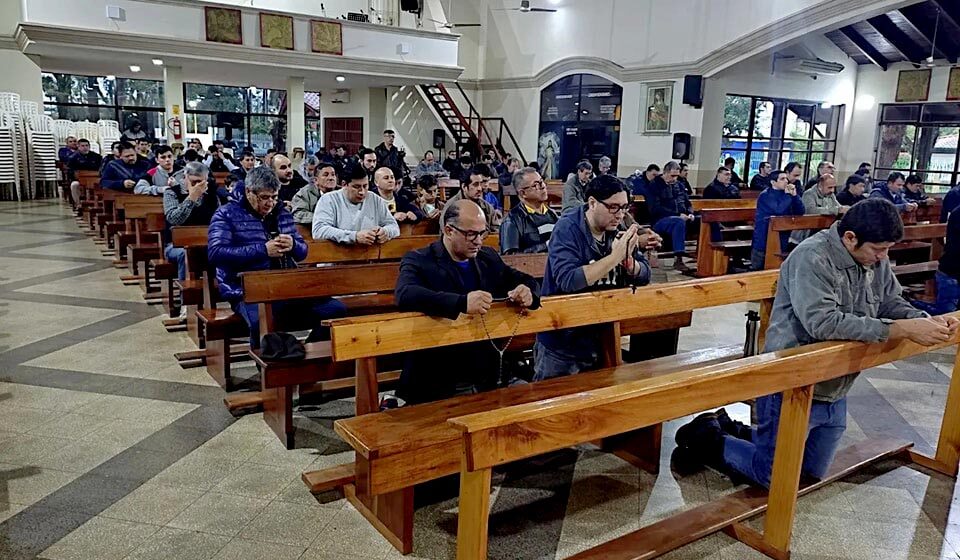 Hernandarias y Franco se unen al Rosario de Hombres a nivel mundial