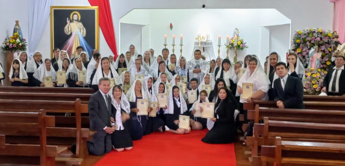 En la Parroquia Virgen del Rosario honraron a su santa patrona