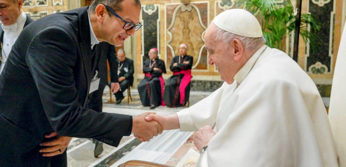 «Estar cerca del Papa es emocionante»