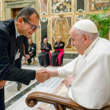 «Estar cerca del Papa es emocionante»