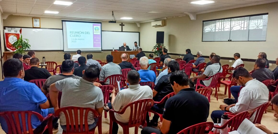 Primera reunión del Clero Diocesano