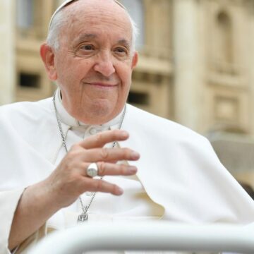 Papa Francisco: Mayo será el mes de la oración por la paz y el fin de la guerra