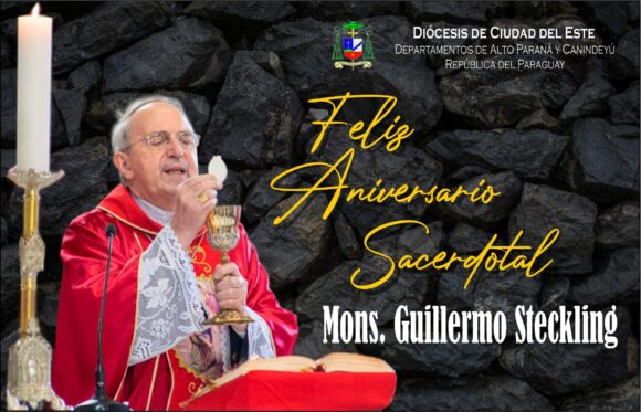 Mons. Guillermo cumple 49 años de ordenación sacerdotal