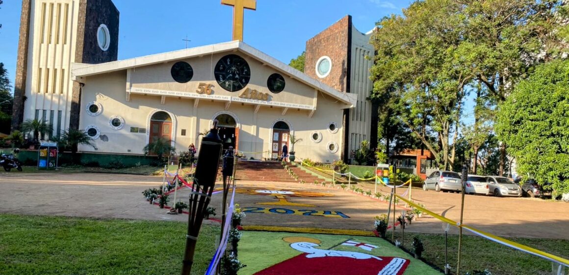 Corpus Christi: Gesto de fe y creatividad en la elaboración de alfombras