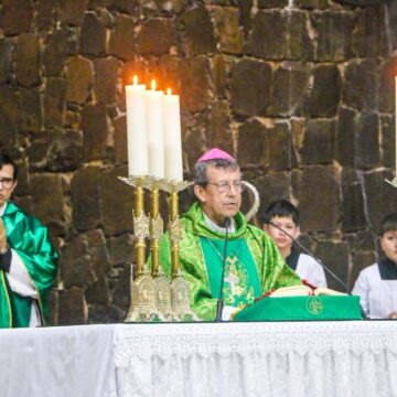 Mons. Pedro recuerda a Mons. Agustín Van Aaken en el 34º Aniversario de su partida».