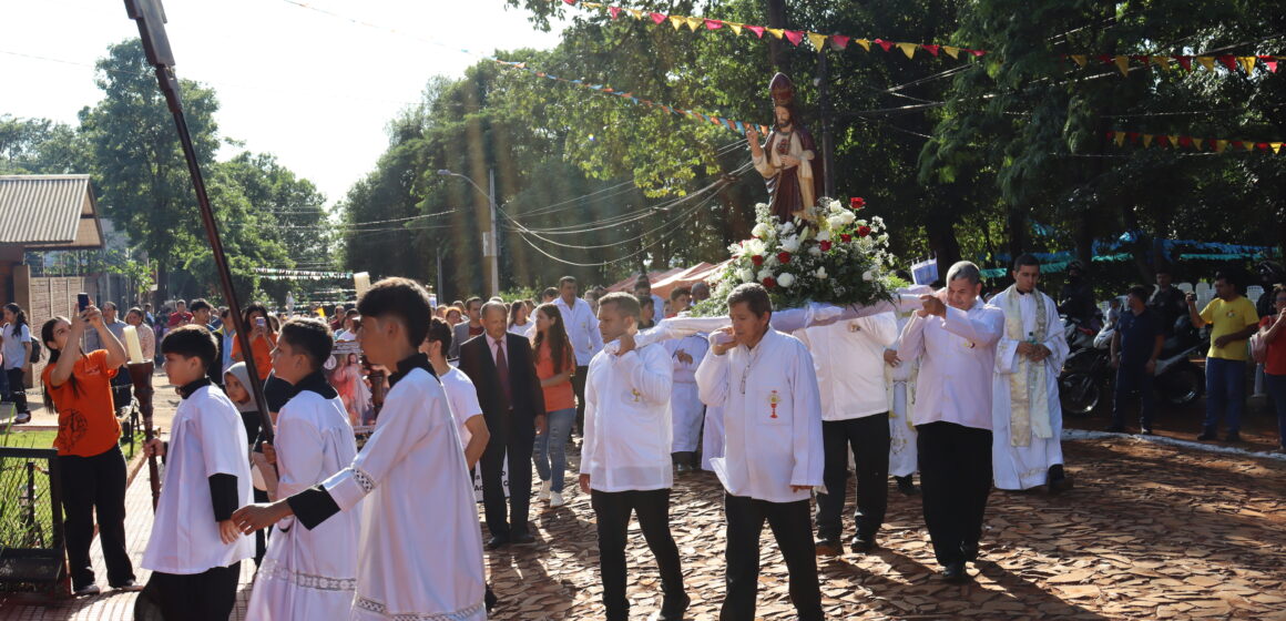 Alegría y gran devoción en Cristo Rey