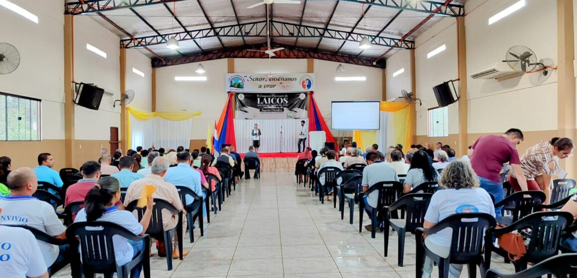 Laicos festejaron su día con un congreso diocesano