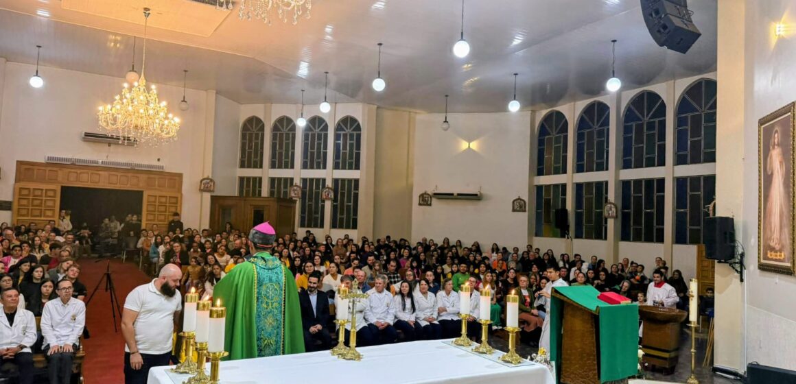 Mons. Pedro visita San Alberto