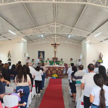 Obispo inaugura y bendice la nueva Capilla Santa Librada en emotiva ceremonia