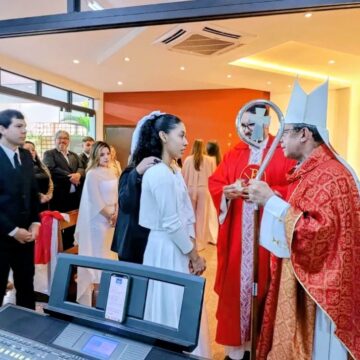Universitarios recibieron el sacramento de la Confirmación