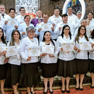 Renovación y nombramiento de Ministros Extraordinarios de la Sagrada Comunión en la Catedral