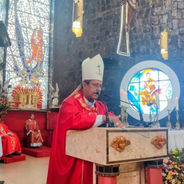 Mons. Pedro: «Dénles ustedes mismos de comer»